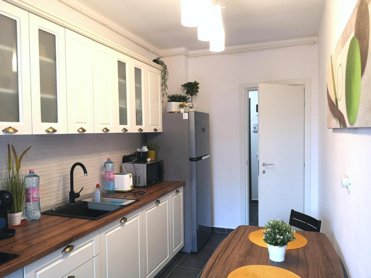 Lazo Two Room- Luxury Apartment Bucureşti Ngoại thất bức ảnh