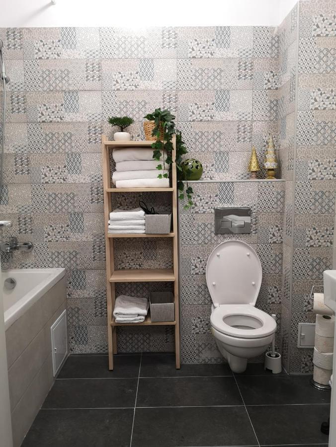 Lazo Two Room- Luxury Apartment Bucureşti Ngoại thất bức ảnh